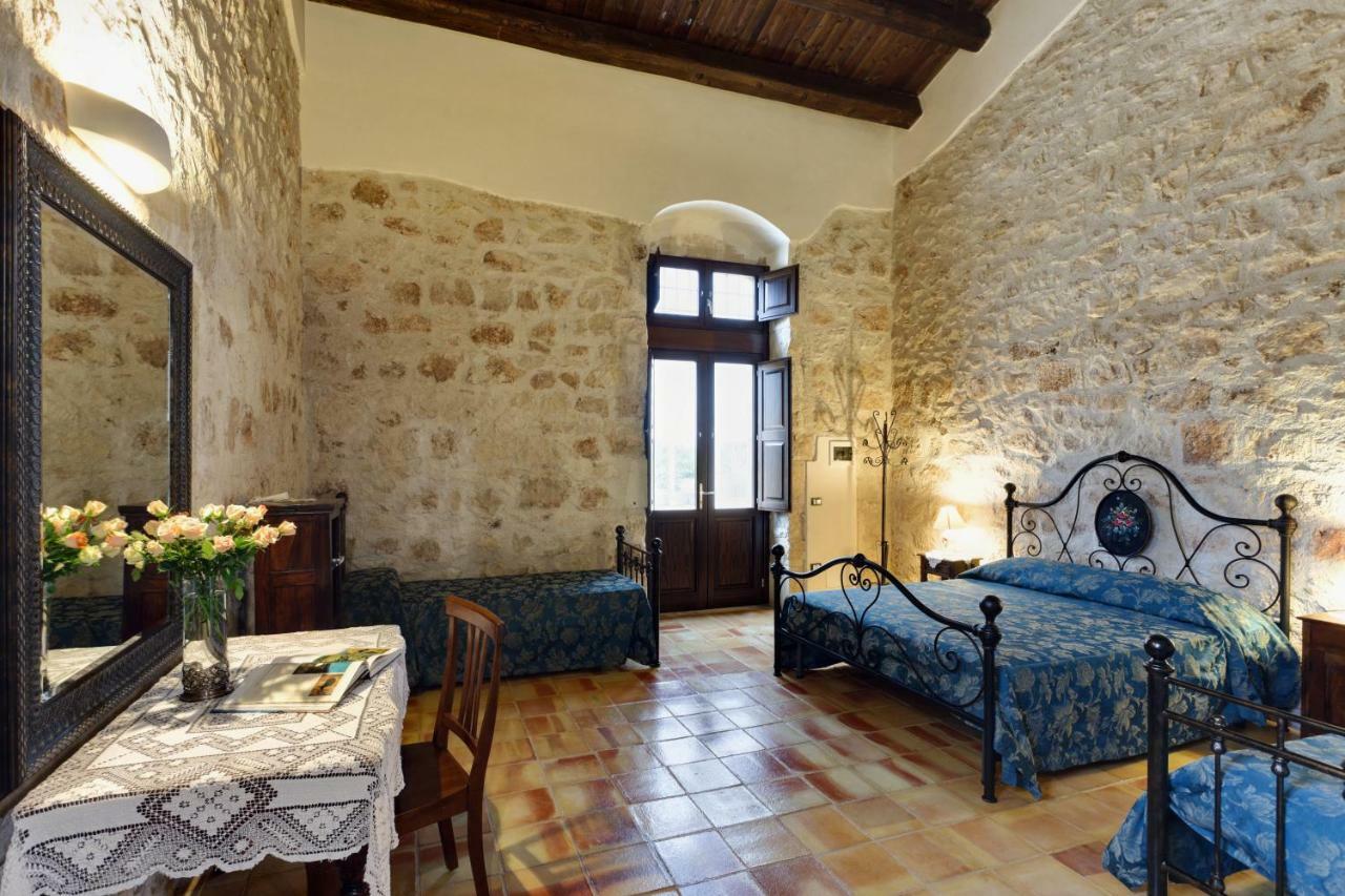 Agriturismo Gaia Villa Noto Room photo